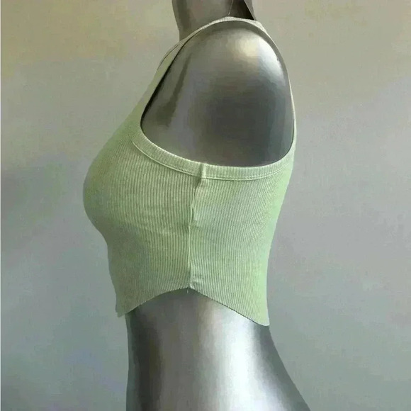 FREE 🆕Crop Tank Top - Picture 6 of 15